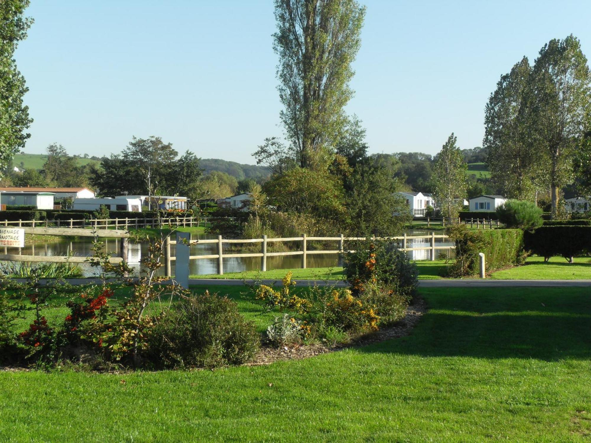 Camping Le Marqueval Pourville-sur-Mer Exterior photo